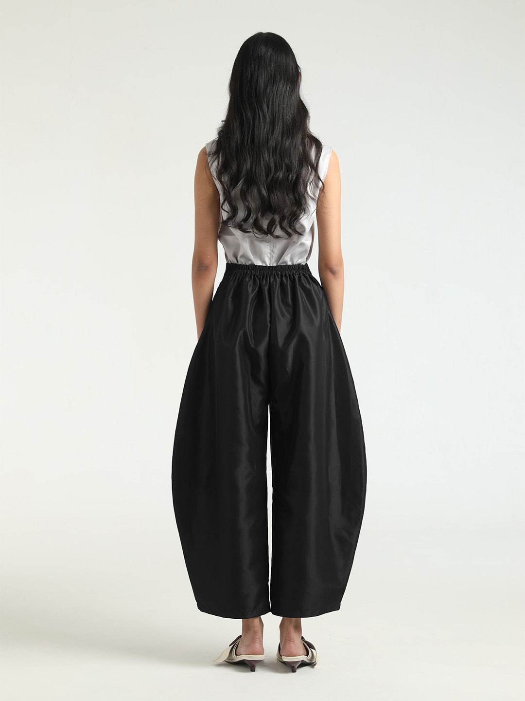 Djani Balloon Pants in Black