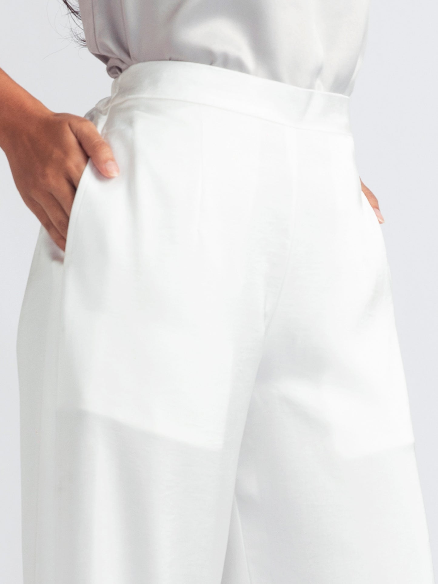 Silk Pants (Tapered) In White