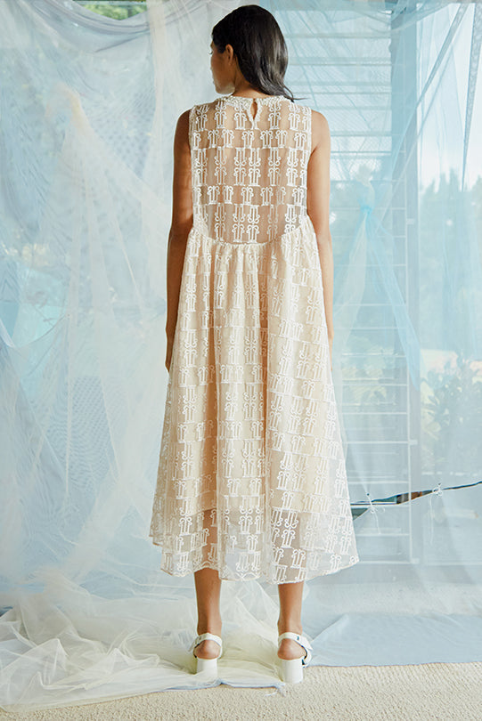 Tekat Dress No. 5 in Creme