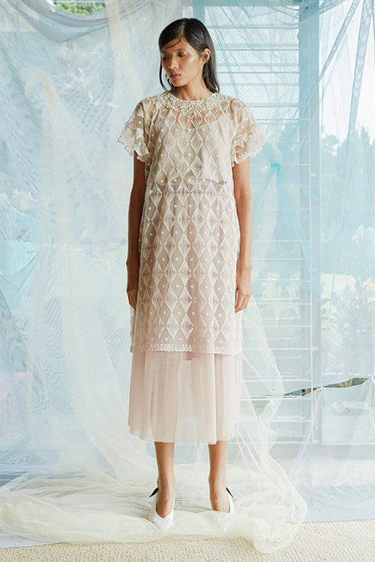 Tekat Dress No. 4 in Creme